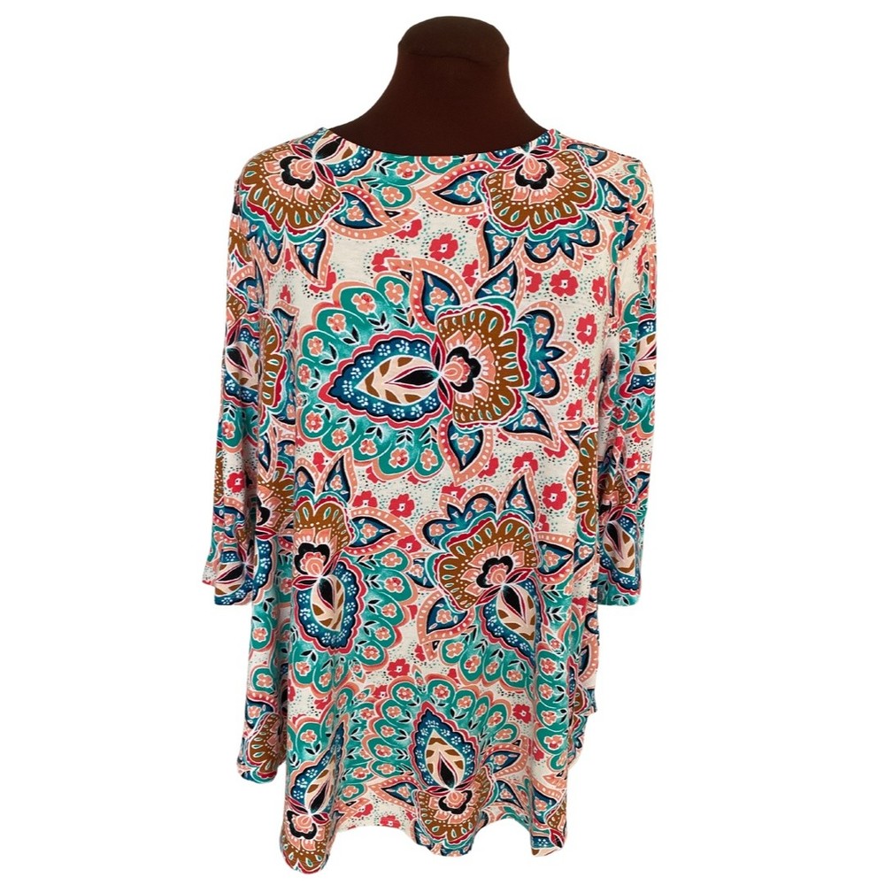 Chico's Paisley Floral Jersey Stretch Swing Rounded Hem Tunic Blouse Size 1 US M